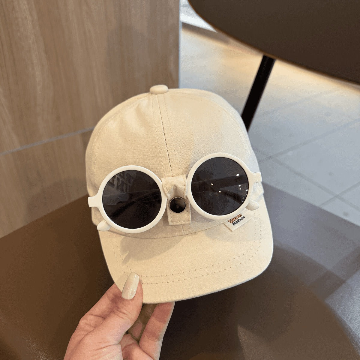 Caps +sunglasses