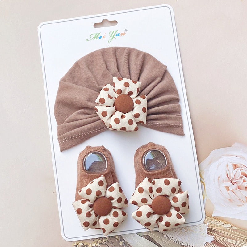 Turban that comes with socks