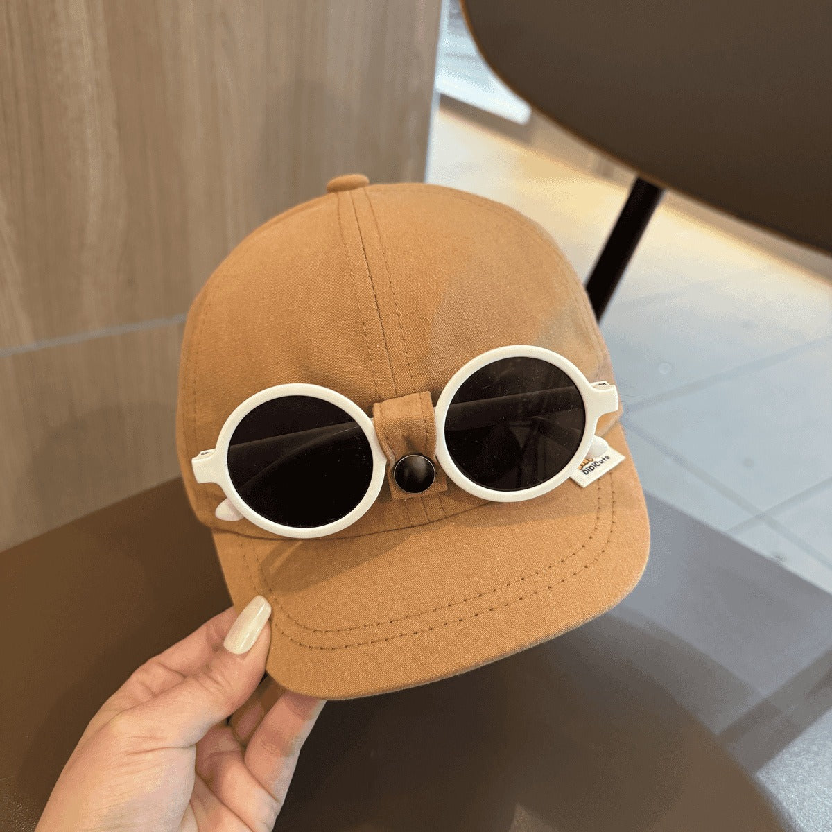 Caps +sunglasses