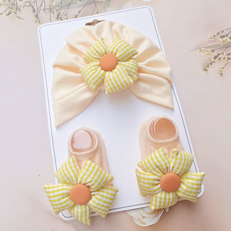 Turban that comes with socks