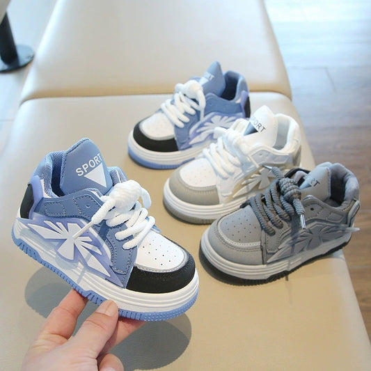 Kids sneakers