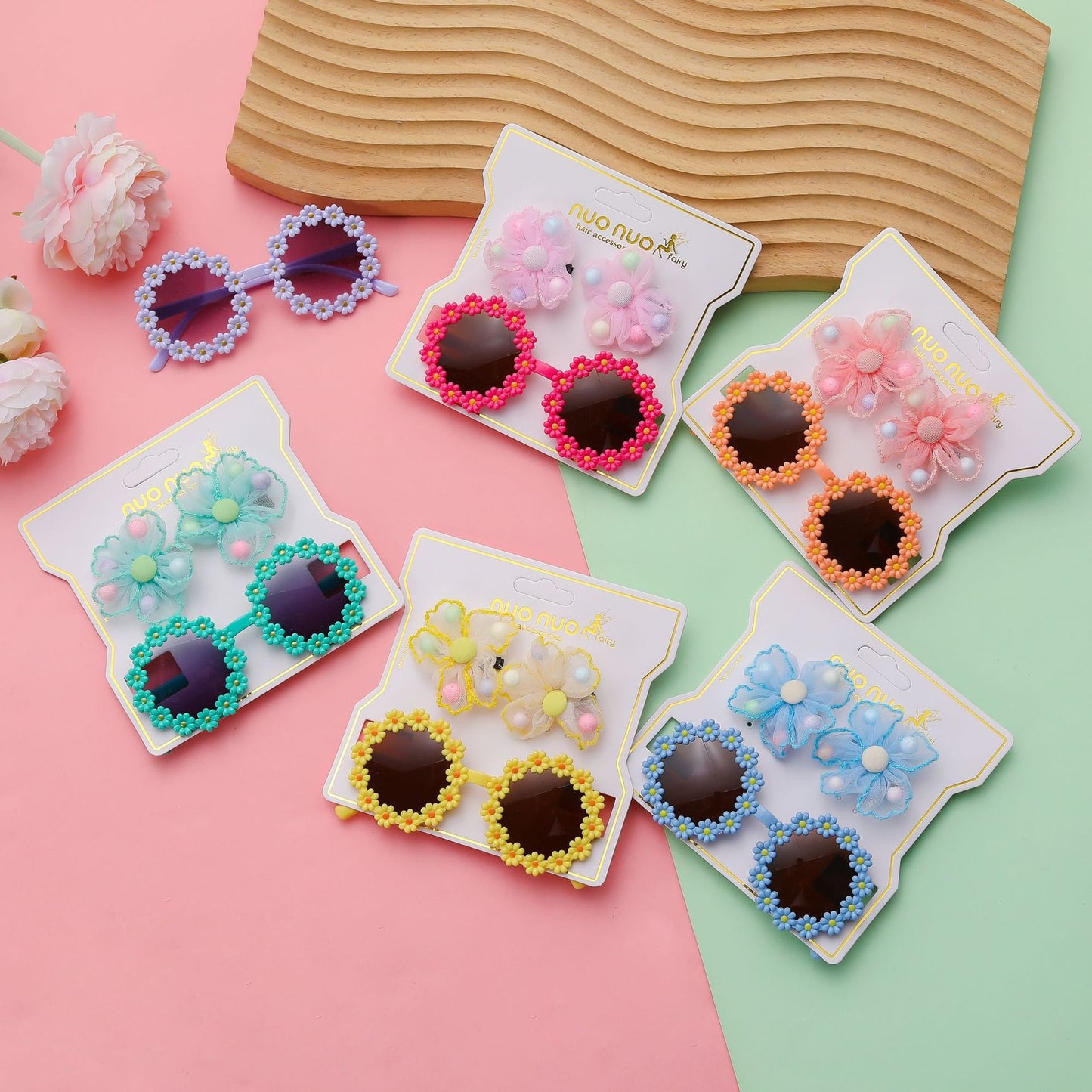 Hair clips and sunglasses