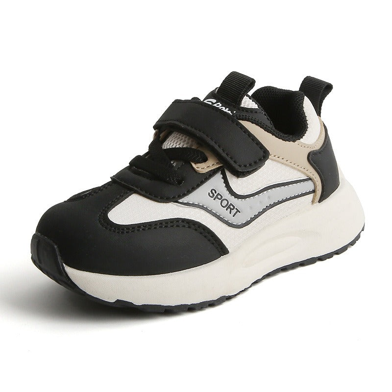 Kids sport shoes