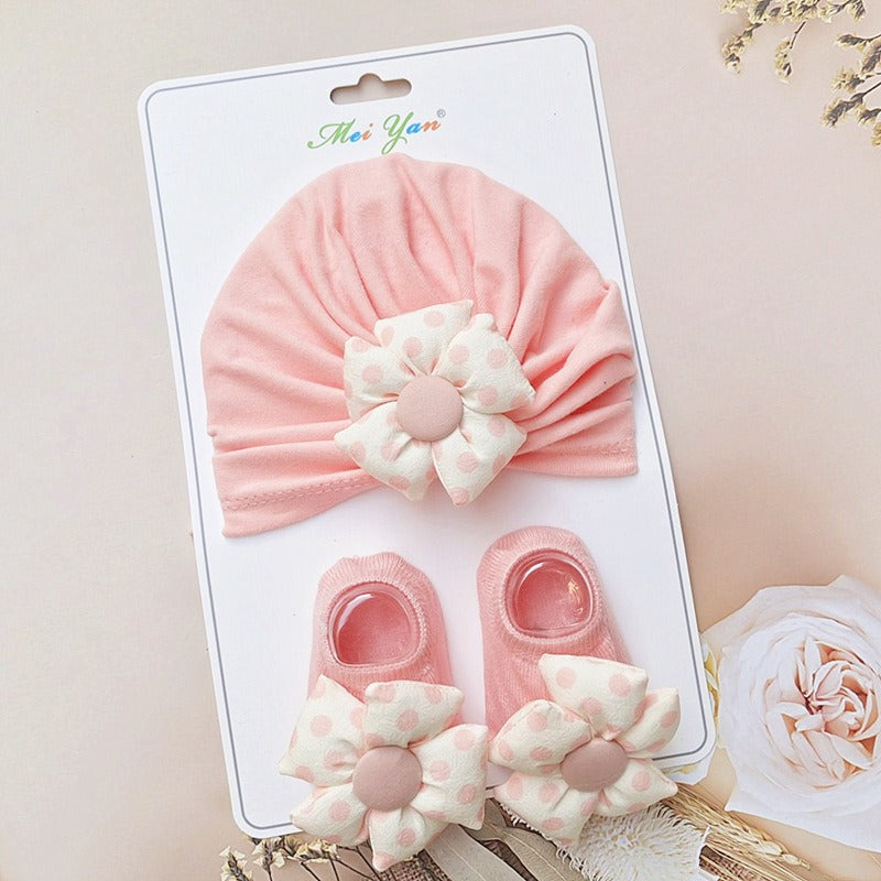 Turban that comes with socks